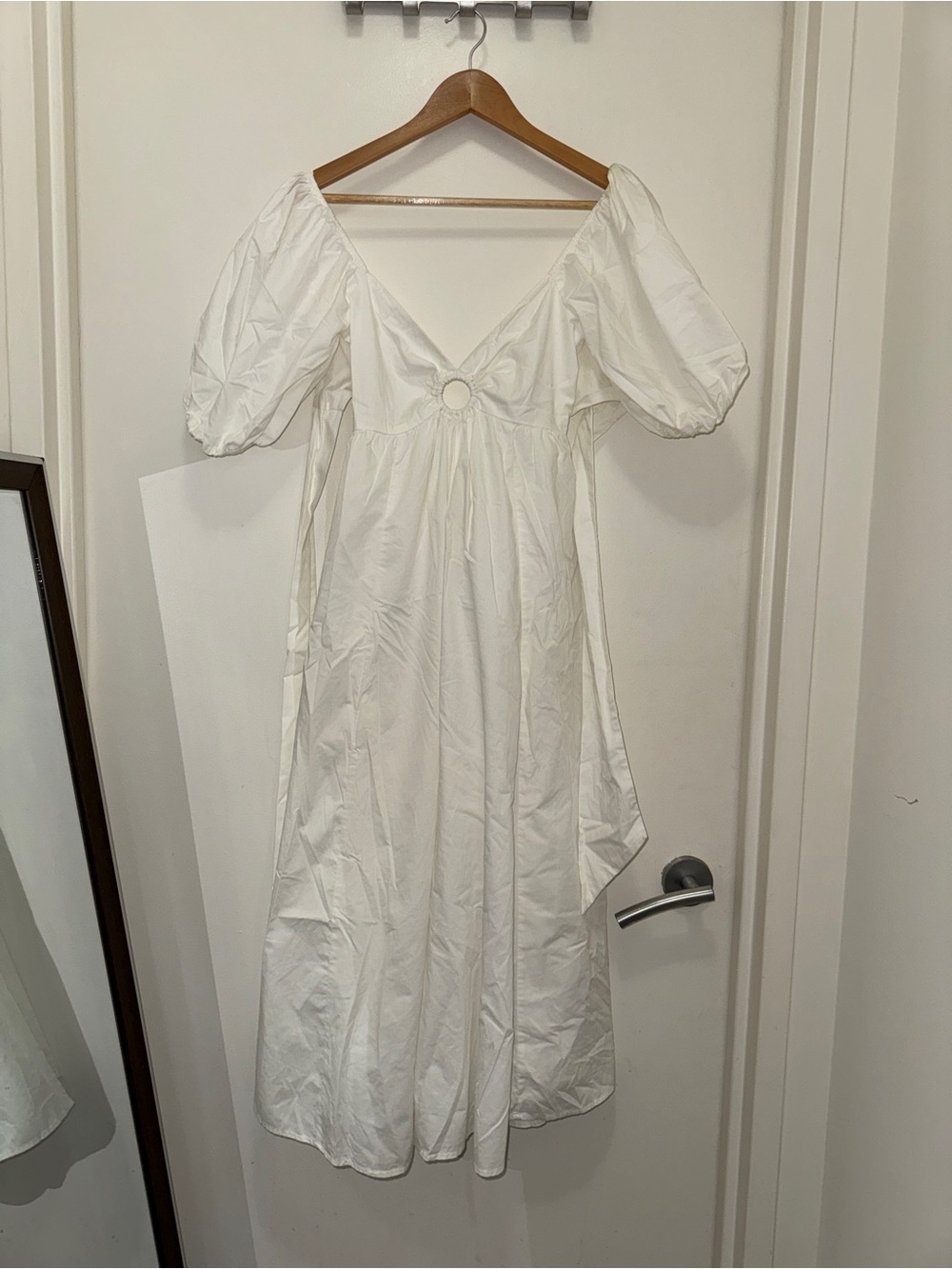 Abercrombie & Fitch White Puff Sleeve Midi Dress